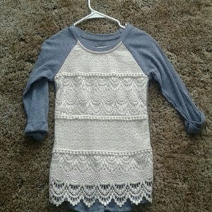 Lace 3/4 sleve shirt